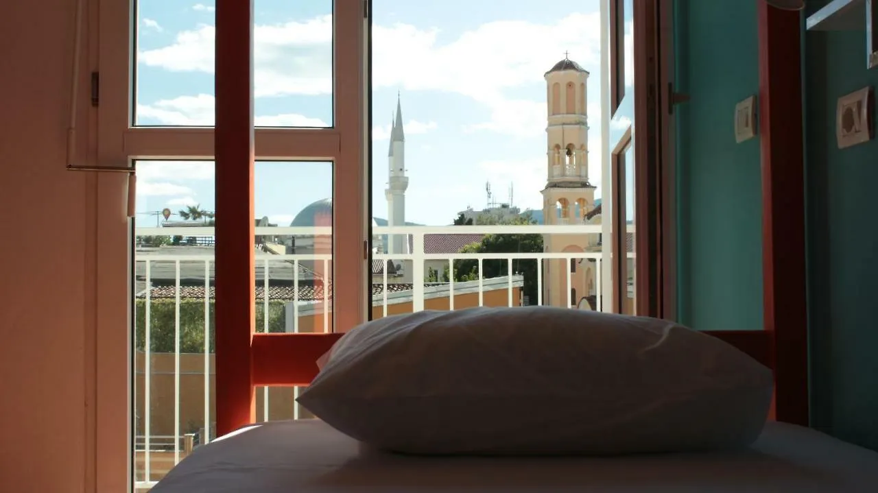 Bed Station Hostel & Bar Σκόδρα